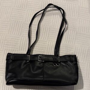 Classic Black Shoulder Bag - Sleek Everyday Tote